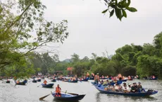 Vui, buồn lễ hội đầu năm