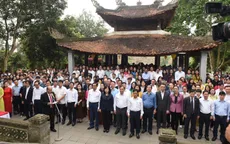Sôi nổi giải đua thuyền, chạy việt dã tại Lễ hội Hải Thượng Lãn Ông 2024