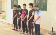 Bắt khẩn cấp 5 thanh niên dụ bé gái 12 tuổi vào nhà nghỉ