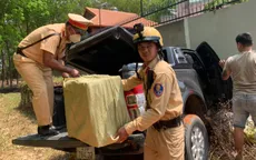 Bình Dương: Bắt giữ xe bán tải chở 15.000 bao thuốc lá lậu