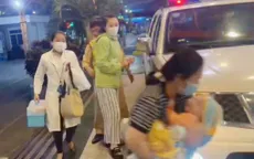 Cảnh sát giao thông dùng xe đặc chủng đưa bé 8 tháng tuổi cấp cứu kịp thời
