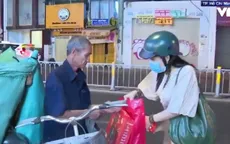 Nhóm bạn trẻ mang Tết đến với người vô gia cư