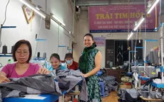 Người phụ nữ khuyết tật vượt khó trở thành Giám đốc