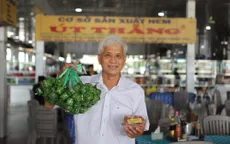 Về xứ sen hồng thưởng thức đặc sản nem Lai Vung