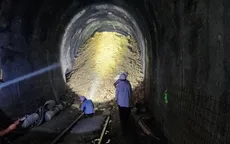 Xuyên đêm xử lý sạt lở hầm đường sắt qua đèo Cả