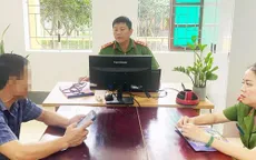 Giả mạo "con gái" lừa tiền bố mẹ qua Facebook
