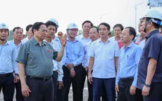 Thủ tướng khảo sát dự án cao tốc Châu Đốc-Cần Thơ-Sóc Trăng và công tác ứng phó sạt lở tại Cần Thơ