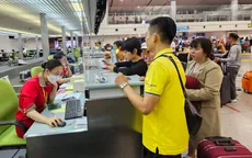 "Giảm nhiệt" giá vé máy bay vào cao điểm Hè