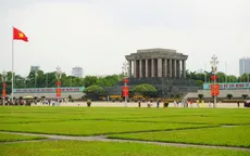 Hà Nội rợp sắc cờ hoa kỷ niệm ngày sinh Chủ tịch Hồ Chí Minh