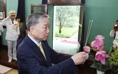Chủ tịch nước Tô Lâm dâng hương tưởng nhớ Chủ tịch Hồ Chí Minh