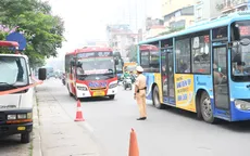 Hà Nội: Mạnh tay xử lý xe khách chạy “rùa bò” gây ùn tắc cửa ngõ