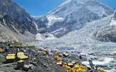 Nepal hạn chế giấy phép leo núi Everest