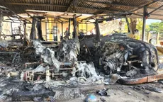 40 chiếc xe điện du lịch tại Hội An bị thiêu rụi