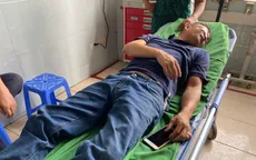 Mâu thuẫn tranh giành khách, một tài xế bị đánh hội đồng dã man tại cây xăng
