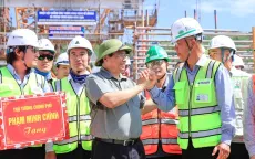 Thủ tướng kiểm tra hiện trường, đôn đốc 2 công trình điện trọng điểm