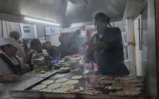 Quầy đồ ăn đường phố nhận sao Michelin