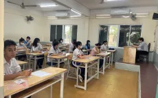 Hôm nay, học sinh làm thủ tục dự thi tuyển sinh lớp 10 tại TP Hồ Chí Minh