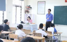 Sáng nay (7/6), hơn 100.000 thí sinh Hà Nội làm thủ tục dự thi vào lớp 10