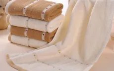 Mẹo hữu ích để khử mùi và giặt khăn tắm sạch như mới