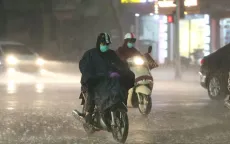Nhiều nơi trên cả nước mưa dông, đề phòng lốc, sét, mưa đá