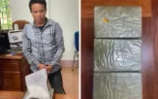 Vừa mua 3 bánh heroin, gã đàn ông chưa kịp tẩu tán thì bị bắt