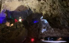 Động Thiên Hà - Khám phá vẻ đẹp kì vĩ của dải ngân hà trong lòng núi