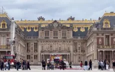 Sơ tán du khách khỏi cung điện Versailles vì xảy ra hỏa hoạn