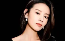 Đổng Khiết kiếm tiền tỷ từ bán hàng trực tuyến sau phim Dữ phượng hành
