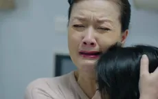 Người một nhà - Tập 24: Bà Thư như được sống lại khi lần đầu ôm cháu nội