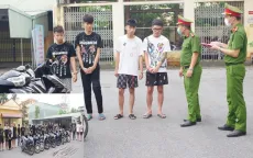 Khởi tố 21 thanh, thiếu niên ở 2 tỉnh mang dao phóng lợn diễu phố