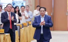 Thủ tướng chủ trì Hội nghị tháo gỡ khó khăn, thúc đẩy sản xuất, tiêu thụ xi măng, sắt thép và vật liệu xây dựng