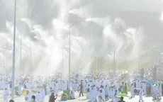 Saudi Arabia lắp máy phun sương cho người hành hương Haji