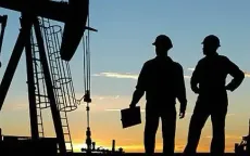 Giá dầu rời khỏi mức cao nhất trong 7 tuần