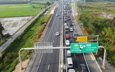 Xác định nguyên nhân vụ va chạm liên hoàn trên cao tốc TP Hồ Chí Minh - Trung Lương