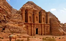 Độc đáo thành phố đá Petra