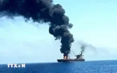 Houthi thừa nhận tấn công 2 tàu chở hàng