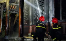 Cháy lớn chùa Thuyền Lâm (TP Huế) trong đêm, nhiều đồ đạc bị thiêu rụi