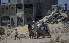 Hàng nghìn người phải rời bỏ nhà cửa khi Israel ném bom miền Nam Gaza