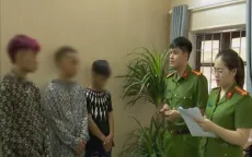 Đột nhập cửa hàng, trộm hơn 30 điện thoại trong két sắt