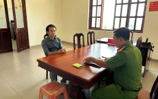 Nhận án 2 năm tù vì ngang nhiên tái diễn buôn bán rùa trái phép