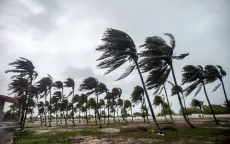 Bão Beryl mạnh lên lần nữa, chuẩn bị đổ bộ vào Texas