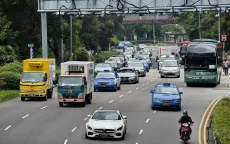 Singapore ngừng cấp đăng ký ô tô chạy dầu diesel