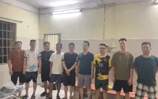 Bắt nhóm 11 đối tượng đánh bạc bằng ghi lô đề, cá độ bóng đá