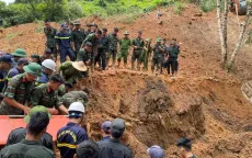 Hàng trăm cán bộ, chiến sĩ tham gia tìm kiếm người mất tích do sạt lở đất ở Hà Giang
