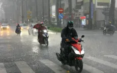 Mưa dông trên cả nước, nhiều nơi mưa rất to