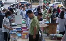 Loạn thị trường sách giả, sách thật