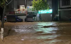 Sơn La: Lũ lên báo động khẩn cấp gây ngập nặng