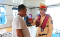 Hà Nội xử lý gần 1.200 trường hợp vi phạm giao thông đường thủy trong 6 tháng đầu năm