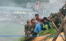 Vì sao phi công là người duy nhất sống sót kỳ diệu trong vụ rơi máy bay ở Nepal?