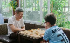 Để người lớn tuổi không còn cô đơn